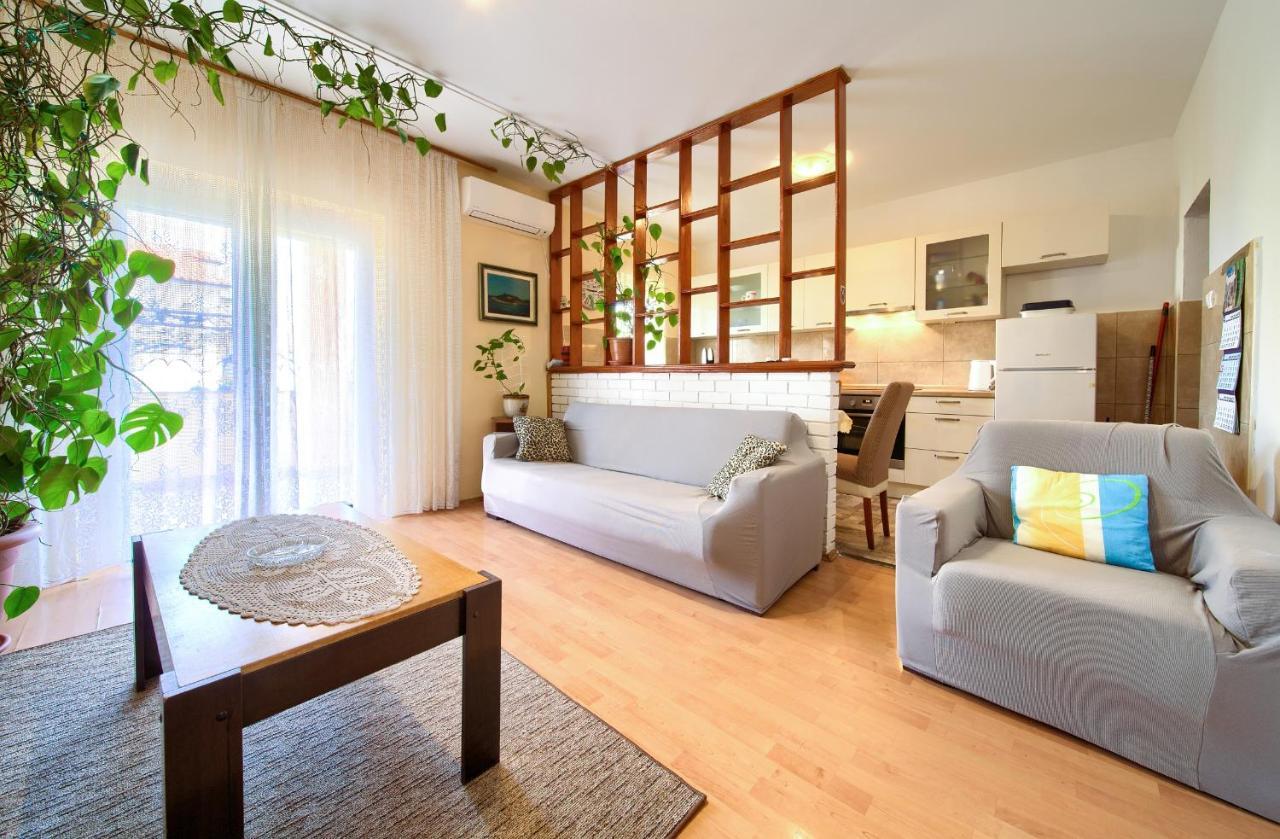 Apartments Petra คิร์ก ภายนอก รูปภาพ